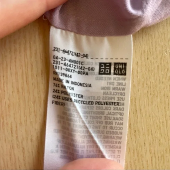 Uniqlo Light Purple Short Sleeve Shirt - Picture 4 of 4